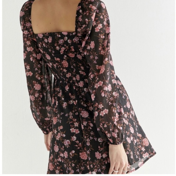 Francesca’s Mary Floral A Line Smock Mini Dress medium - Picture 1 of 6